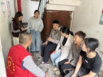 楼栋前的“连心凳”——一场消防硬改造如何变身社区软治理