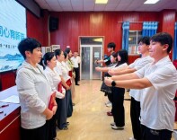 娄底吉星小学：青蓝携手齐奋进 同心共建新课堂