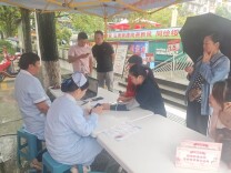 绥宁干部群众踊跃参与无偿献血