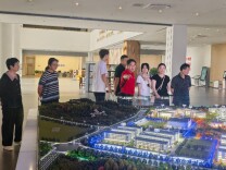 这个开学季，岳阳学院的第一声“欢迎”很暖