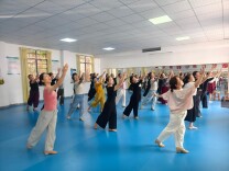 银龄学子重返课堂，沅江市爱晚老年学校秋季学期火热开课