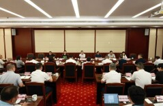胡旭晟出席《湖南省社会保障卡居民服务一卡通条例（草案）》征求意见座谈会