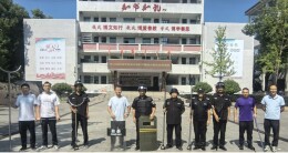 筑牢校园安全防线  平江县新城学校开展防暴力入侵演练