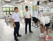 衡阳市六中：医校协同护成长 脊柱筛查进校园