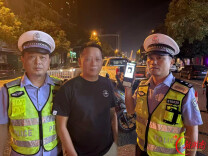 汨罗交警深夜亮剑严打酒醉驾 全力筑牢辖区道路安全防线