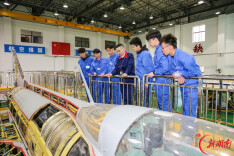 铆在蓝天上的匠心——记2026年全国“最美教师”文韬