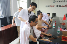 杏林送暖 师恩难忘｜中医适宜技术进校园，为教师健康保驾护航