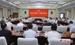 罗毅君在常德市庆祝第42个教师节座谈会上强调：办好人民满意的教育 加快推进教育强市建设