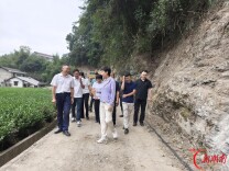 省地质院一行赴石门县谭村村调研指导乡村振兴工作