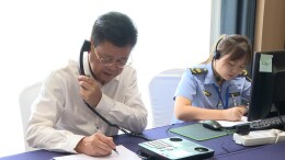 省第一生态环境保护督察组组长曾智夫担任“接线员”
