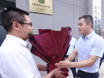 王建球调研职教园并看望慰问教师代表