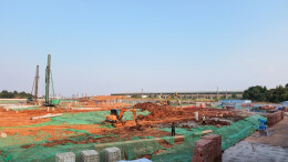 省第一生态环境保护督察组实地检查道路及老旧小区改造、建筑工地扬尘管控工作