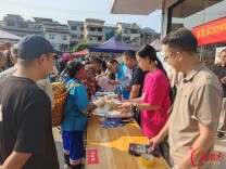 吉首市：网络安全宣传进集市  筑牢群众安全“防护墙”