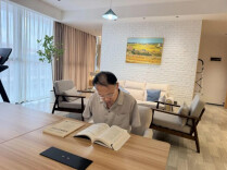 开学典礼上，“无臂教授”的这段演讲火了