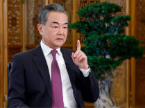 王毅会见东盟秘书长
