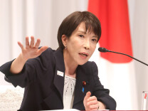 日本首相高市早苗将于17日改组内阁