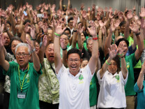 12年来首位保守派执掌冲绳：支持美军基地搬迁，日本或加速西南诸岛扩军