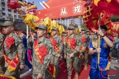 热血戎装启新程