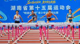 少年追风 跑道逐梦