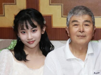 发送“爷爷”后收到红色感叹号：AI智能体下线，他们经历“第二次离别”