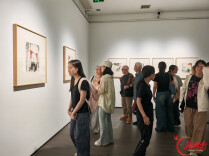 语文课本里的《欧阳海》亮相，陈白一艺术文献展开展