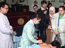 第二届中国—乌兹别克斯坦中医药文化周在塔什干启动