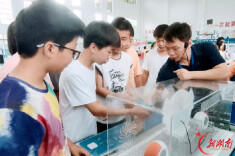 把课本里的“科学”摸一遍！常宁市合江中学学子参观流动科技馆