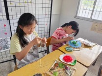 南县麻河口镇方谷小学：巧手变废为宝 劳动点亮童年
