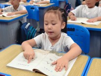 株洲市渌口区松西子小学：一撇一捺立“人”字，同心同向育新人