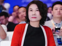 董明珠，又卸任