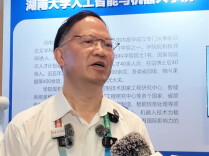 王耀南：如同人人用手机，智能机器人或将成为更多人的协助伙伴