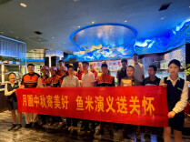 双节暖“新”送温情 共建共治聚人心｜长沙长钢社区慰问一线快递外卖从业者