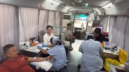 平江县新城学校组织16名教职工无偿献血