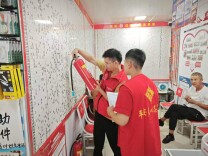 护航双节平安！楠竹社区开展节前商铺安全隐患大排查