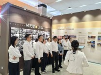 黑石铺街道“石励青帆·优苗计划”青年干部培训班学习天心区高质量发展成就展