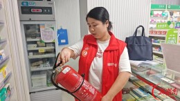 长沙斑马湖社区：网格巡查全覆盖 敲门服务暖万家