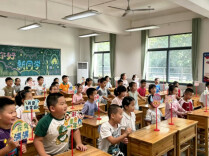 一个月两次，国务院常务会议聚焦人口结构新变化