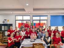 爱心天心传温情 社工相伴话团圆 坡子街街道多彩中秋活动暖民心