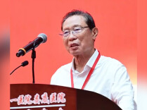 钟南山院士第一次来娄底：“只要我还活着就一定会多来”