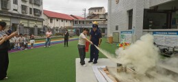 安化县平口镇中心幼儿园：体验消防“零距离” 
