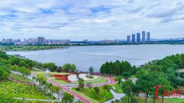 松雅湖畔，好景与热闹撞了个满怀