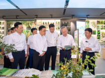 沈晓明专题调研科技期刊建设工作
