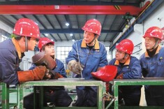 祖国母亲，我想对您说丨“只要还拿得动焊枪，我就要继续干下去”