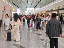 大兴机场商铺达529家，有旅客提前3小时抵达“逛吃”