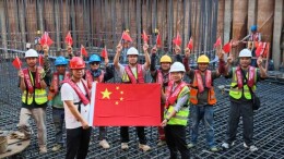 隧道掘进、下穿机场、横跨湘江……长赣高铁湖南段5000余名建设者国庆“不打烊”