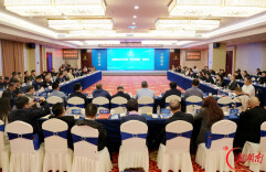 湘潭县举行“校友回湘”座谈会