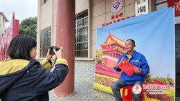 邵东市佘田桥镇：欢喜过国庆 和美留笑影