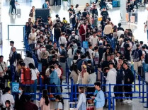 日本从榜首跌出前十，韩国商家忙抢客：中国游客这个国庆去哪了？