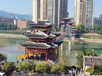新晃竹王桥正式通行，成为城区㵲水一道新风景