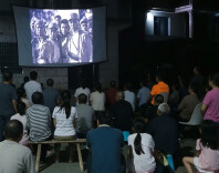 隆回县：露天电影点亮农家夜生活
